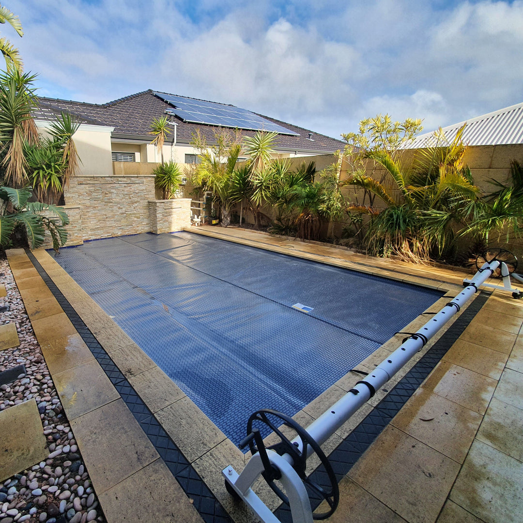 EnergyGuard™ GeoBubble™ Solar Pool Cover — Heat Retention & Energy Savings