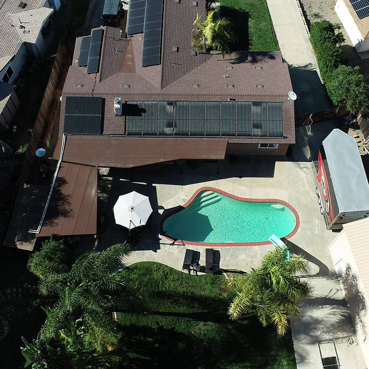 SwimEasy High-Performance Solar Pool Heater Panel Replacement - Highest Performing Design - 15-20 Year Life Expectancy (Includes 4 Heavy-Duty Rubber Couplings)