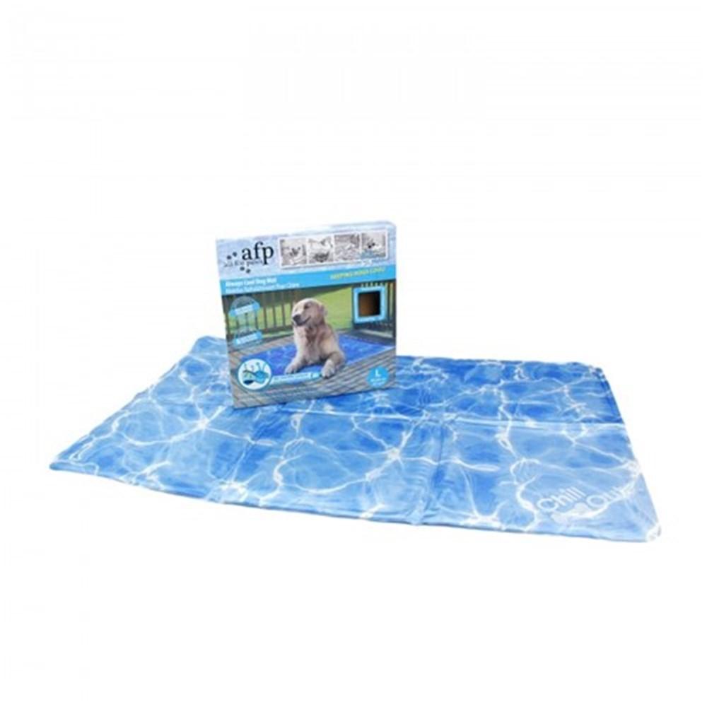 Chill Paws™ Self-Cooling Dog Mat-A Cool Retreat for Poolside Pets